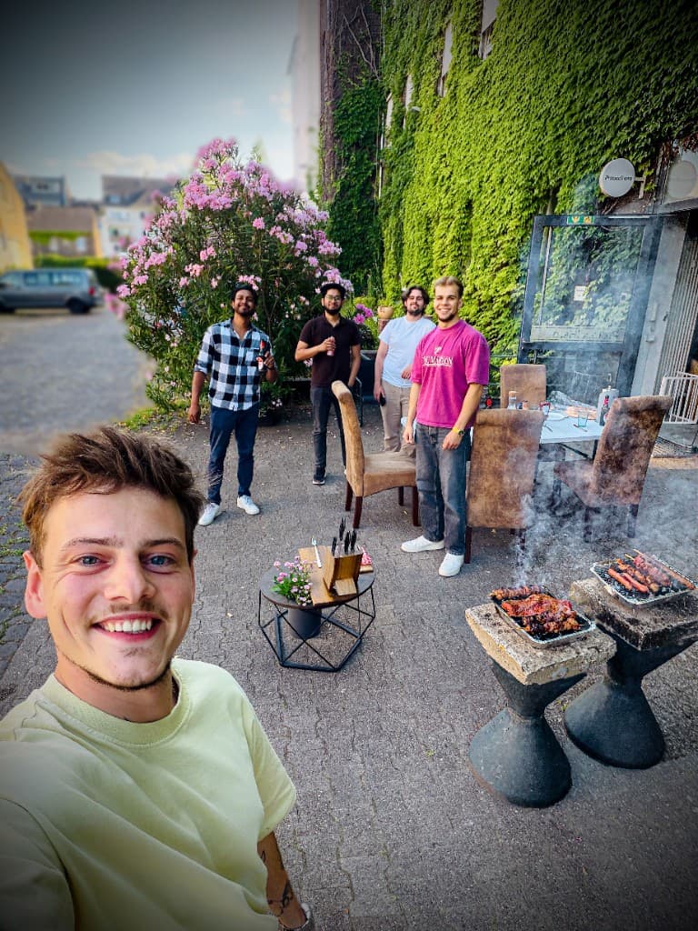 ProtocolHero Team beim gemeinsamen Sommergrillen